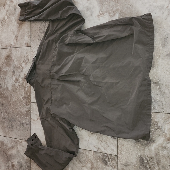 PATAGONIA SOFT NYLON OLIVE DOUBLE POCKET SHIRT SIZE LARGE EUC - Picture 7 of 8